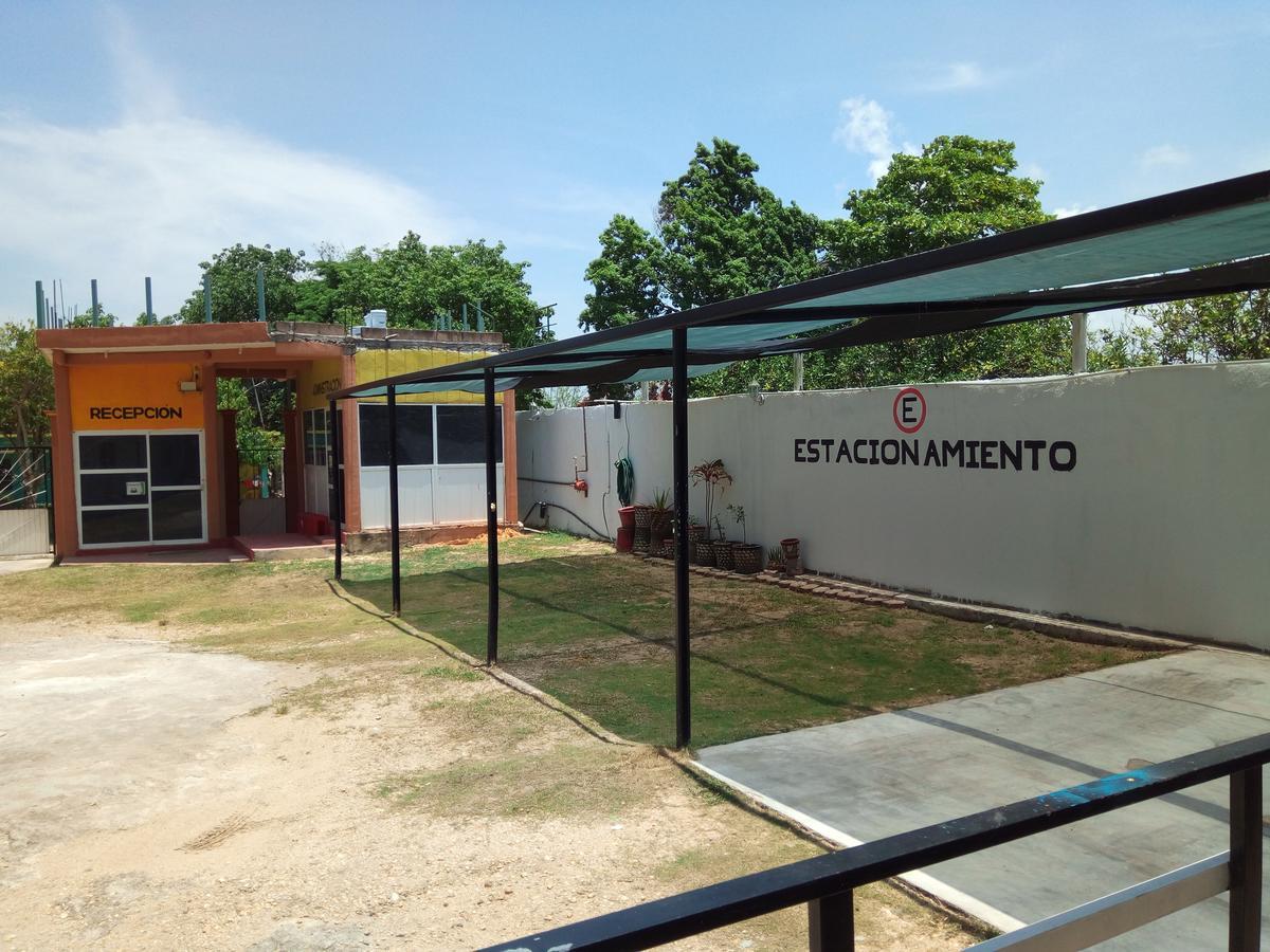 Hospedaje Barrancas Hotel Cosoleacaque Buitenkant foto
